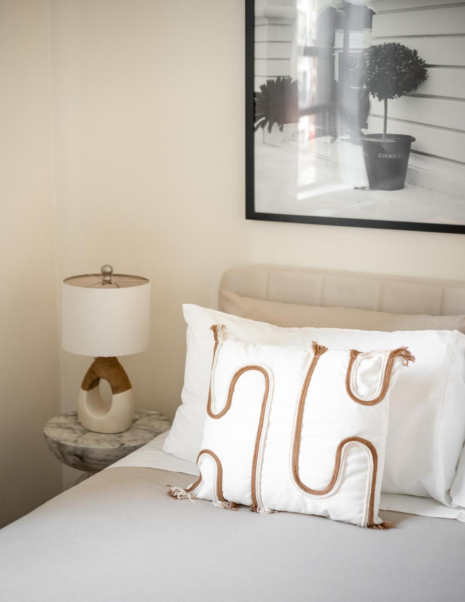 Cozy And Modern One-bedroom Appartement