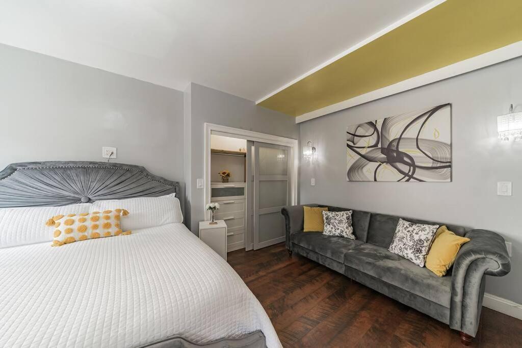 Lejlighed 3 Bedroom Duplex W Large Backyard *