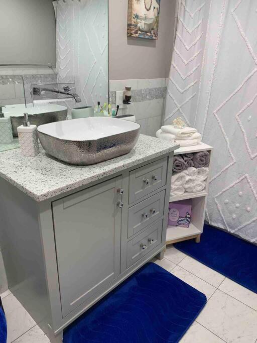3 Bedroom Duplex W Large Backyard Lejlighed New York