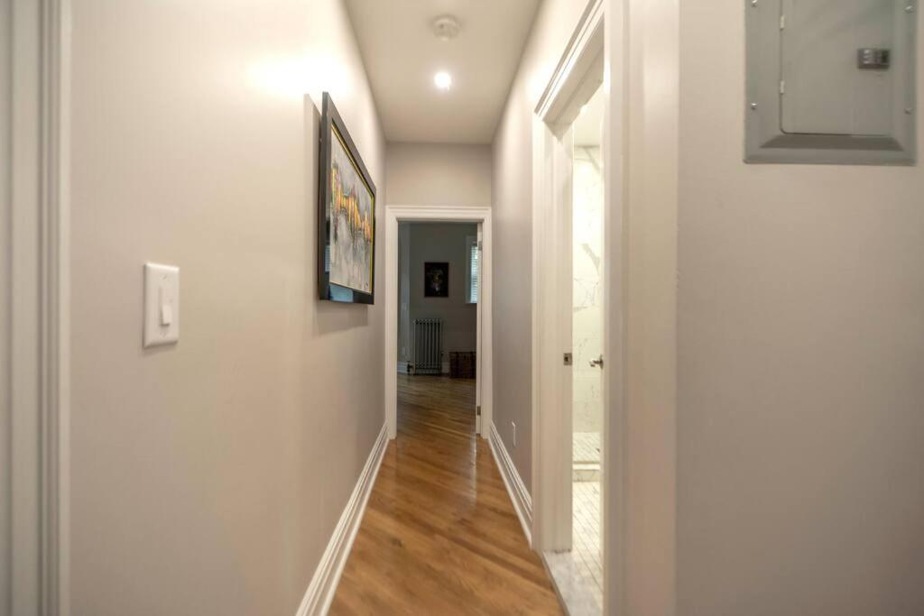 Appartement A Charming 4 Bd Garden Oasis Brick Townhouse *