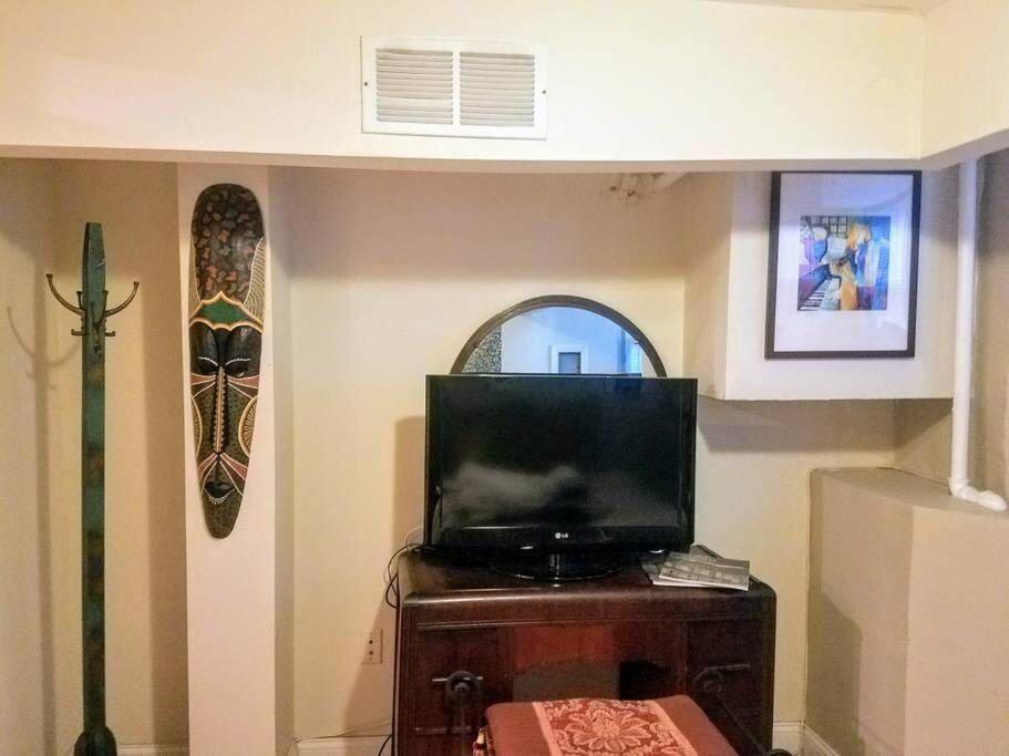 Appartement A Charming 4 Bd Garden Oasis Brick Townhouse *