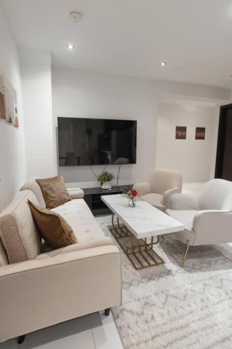 Magnificent 5 Bedroom Apt In Nyc! Appartement