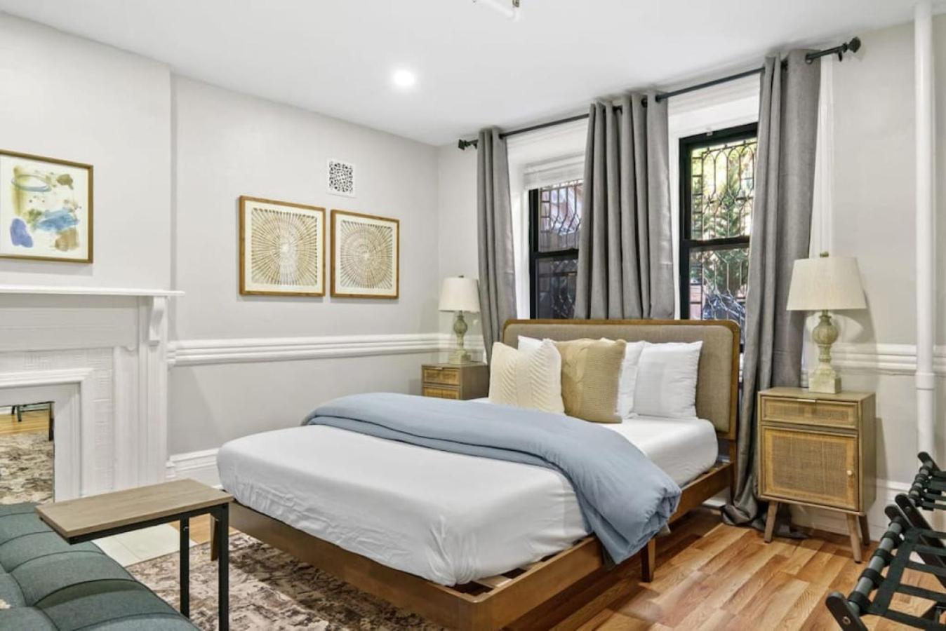 Hébergement de vacances Newly Renovated 2br W Rare Private Backyard And Bbq New York
