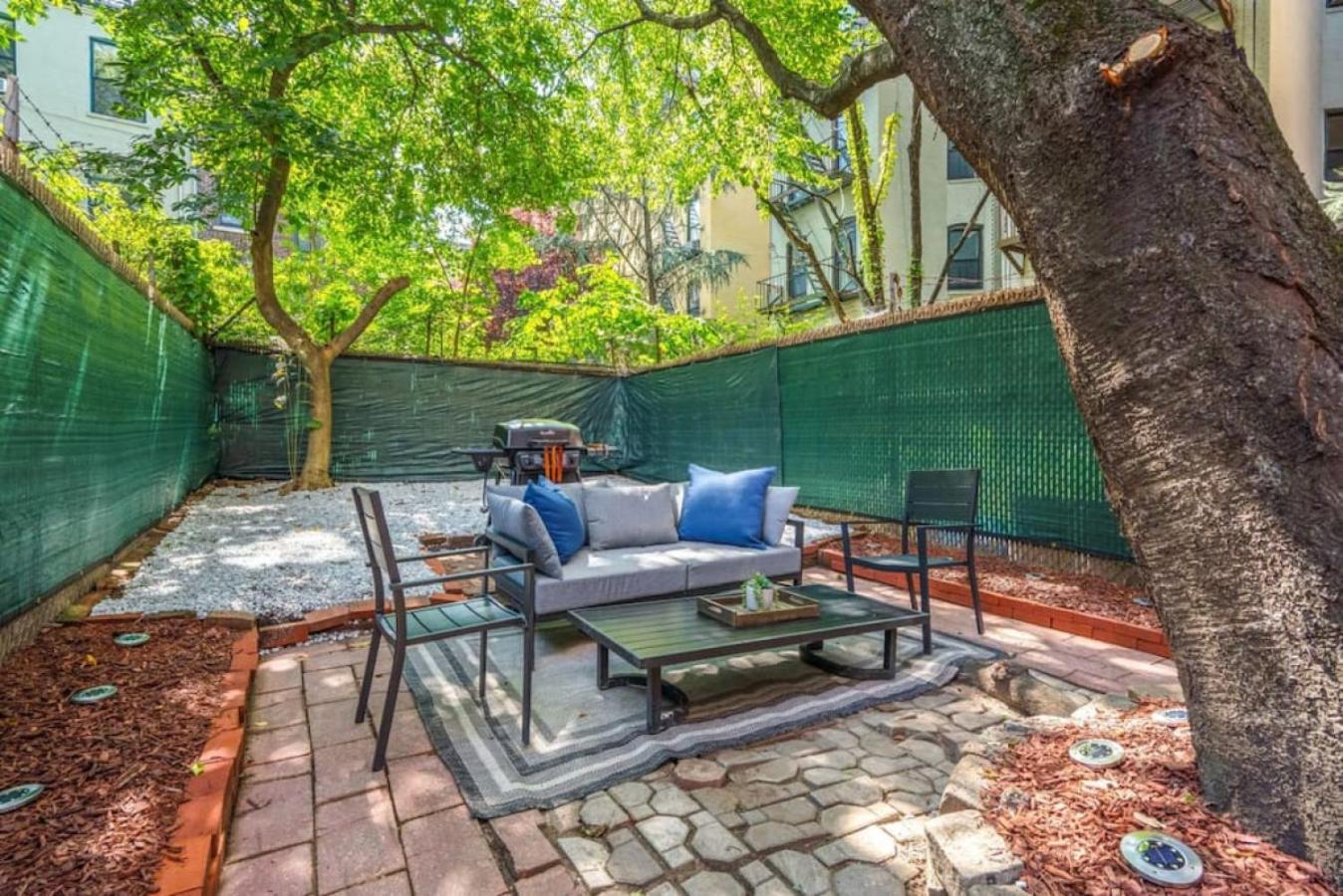 Newly Renovated 2br W Rare Private Backyard And Bbq Nova York