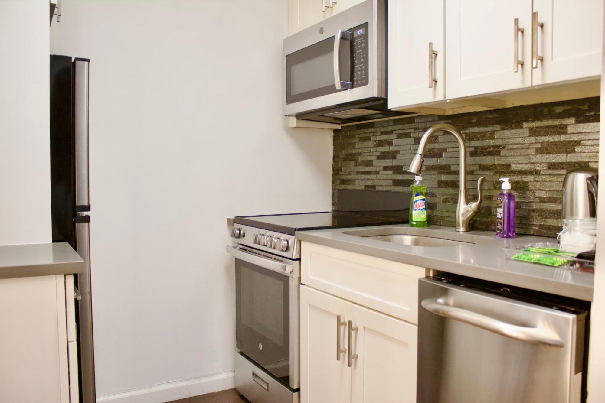 Times Square Manhattan 2br Apartment! Appartement New York