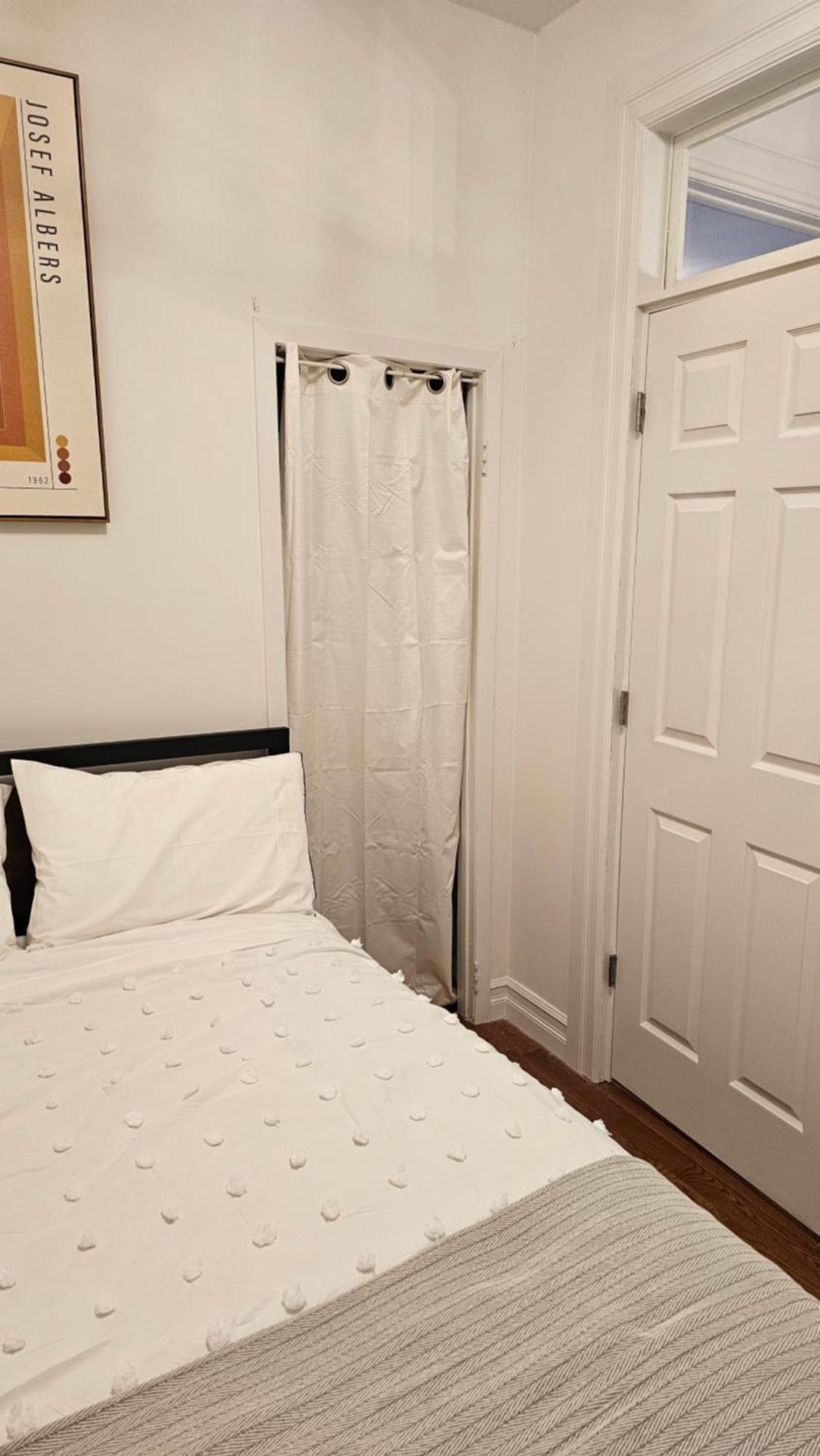 Lamartine Chelsea Hostal