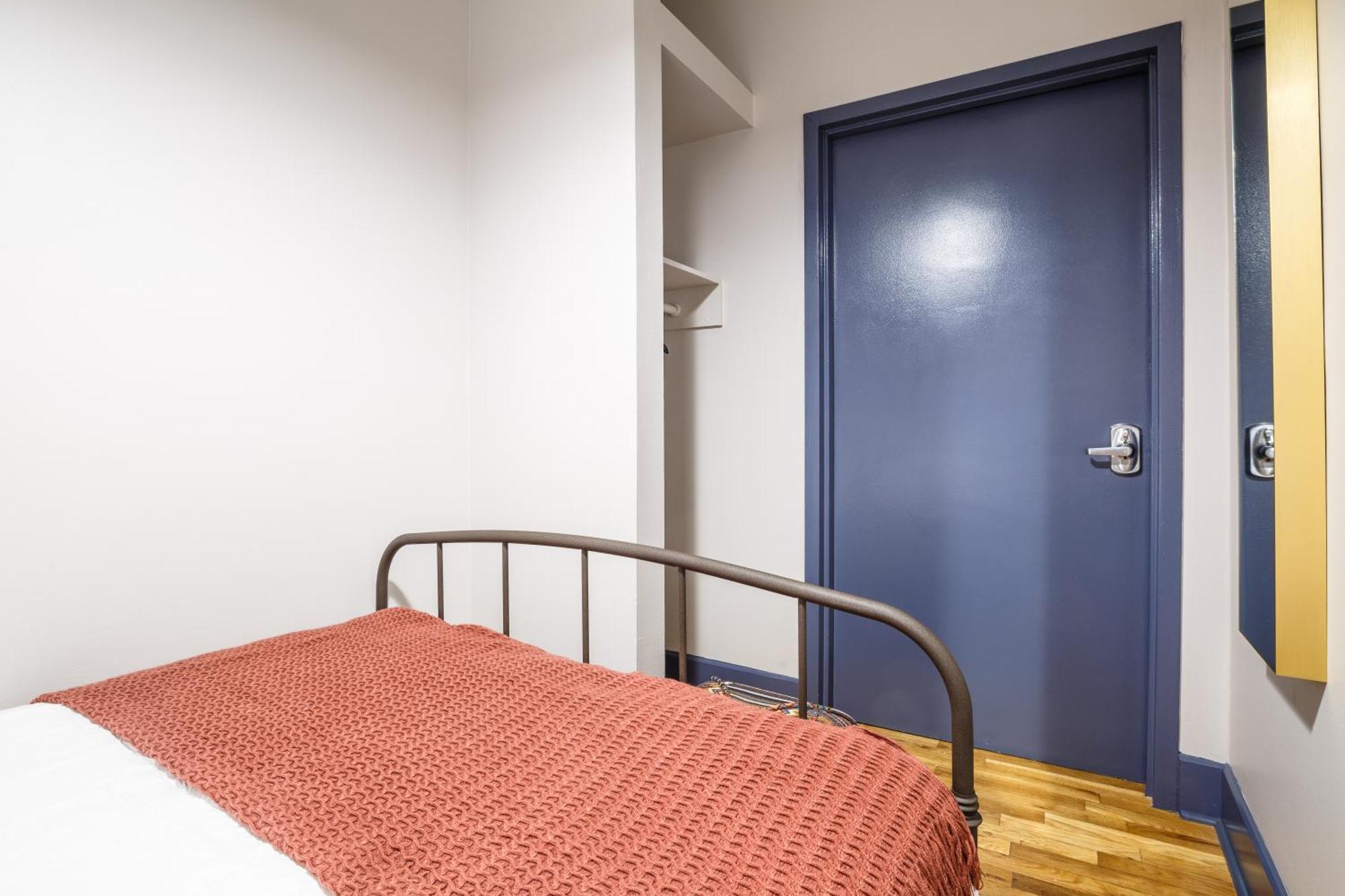 Hostal Lamartine Chelsea *