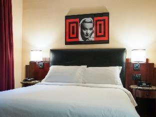 Hotel Washington Square 4*