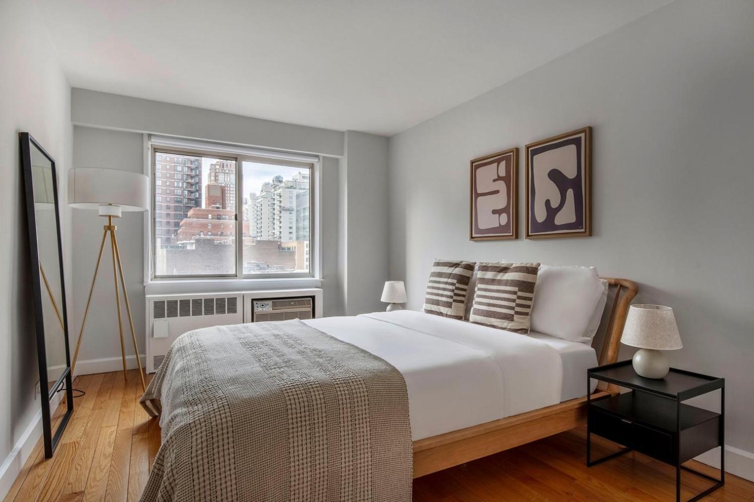 Lenox Hill 2br W Elevator Doorman Nr Art Nyc-1284 Appartement *