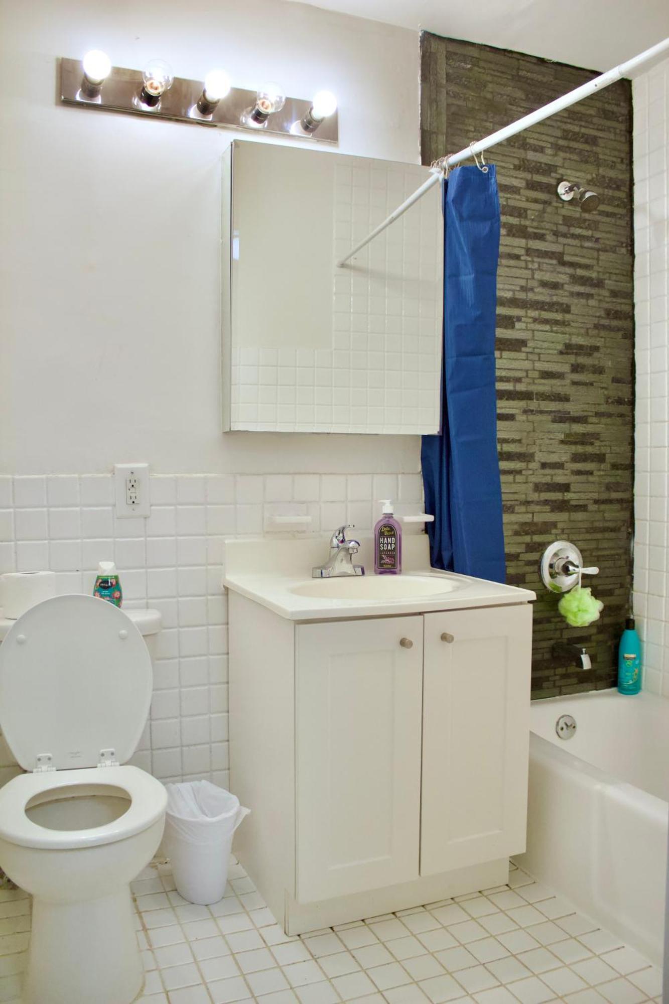 Times Square Manhattan 2br Apartment!