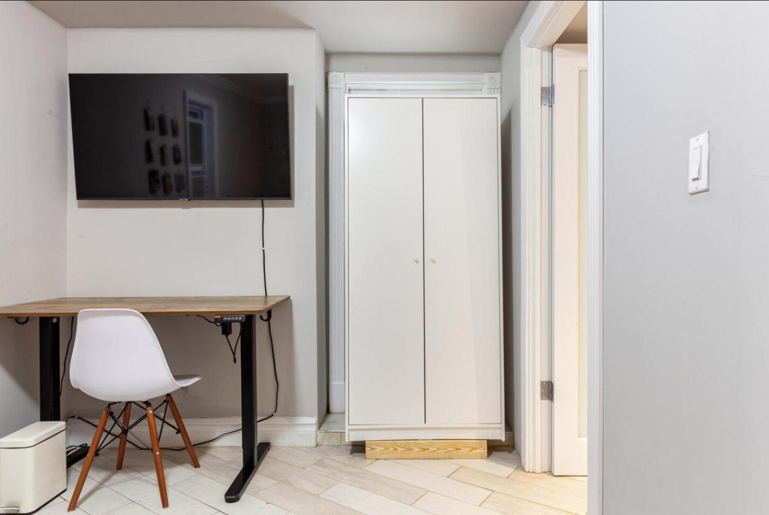 Gasthuis Lovely At 3 Bedroom At The Heart Of East Village *