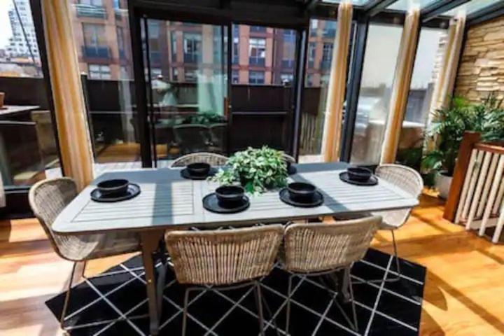 Manhattan Marvel Luxury Living In A Townhome Oasis I The Atrium I Appartement