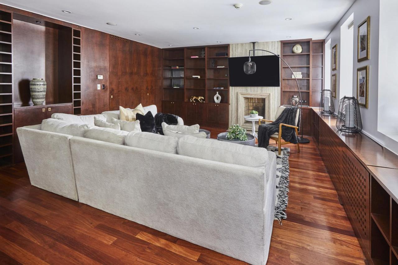 Appartement Manhattan Marvel Luxury Living In A Townhome Oasis I The Atrium I *