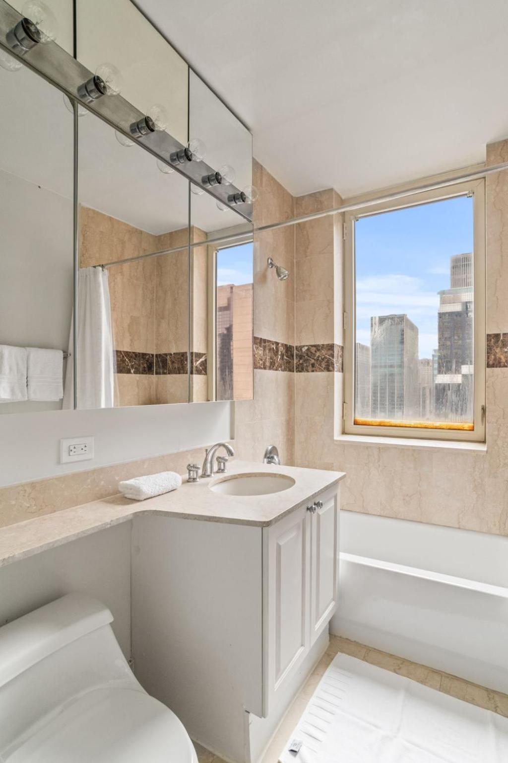 Elegant 2bed 2bath