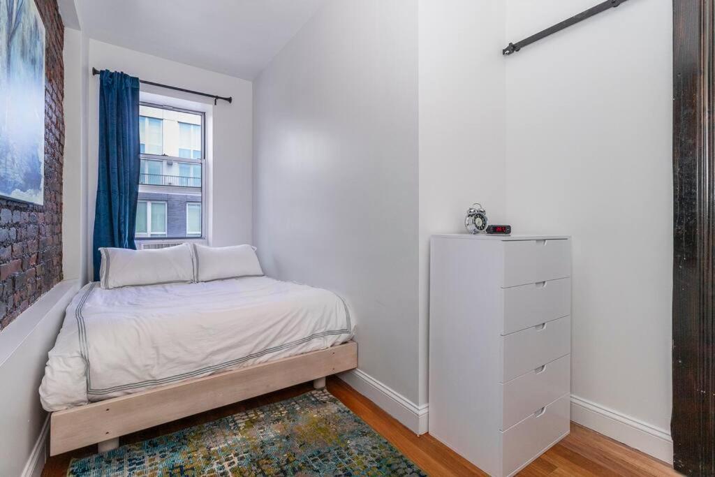 Heart Of East Villgem 3br1ba Washer Dryer * New York