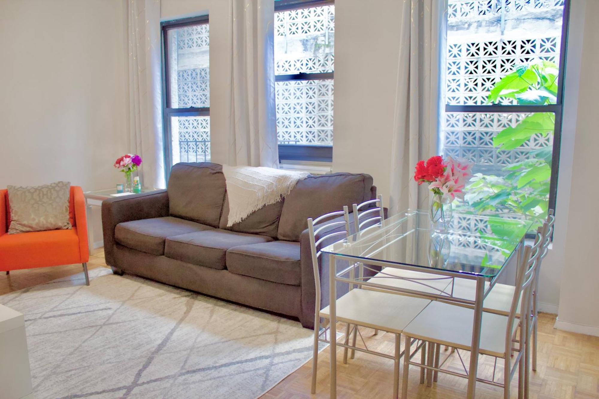 One Block Away From Times Square! Appart hôtel *