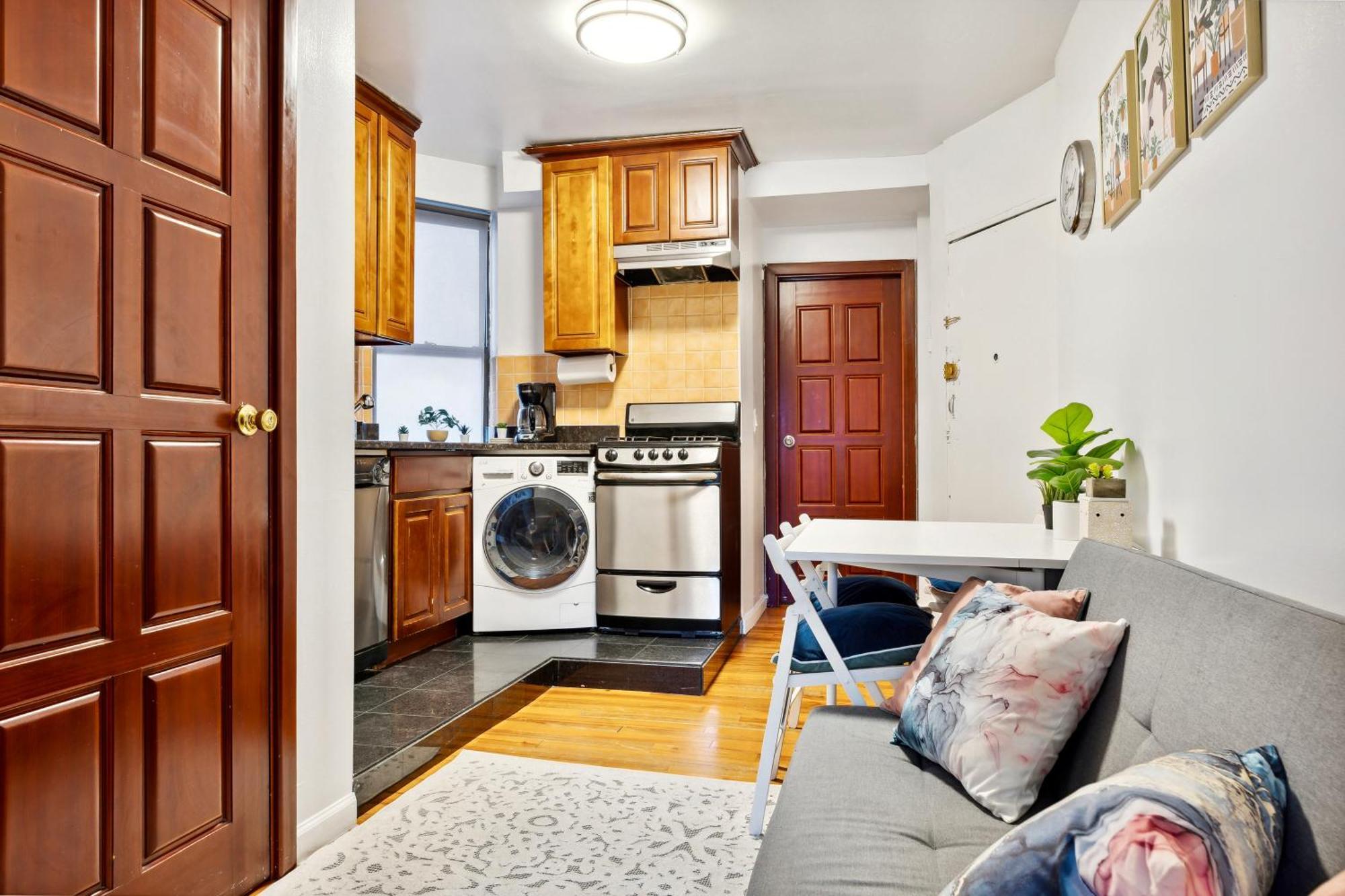 2 Bedroom Cozy Next To Rockefeller Center
