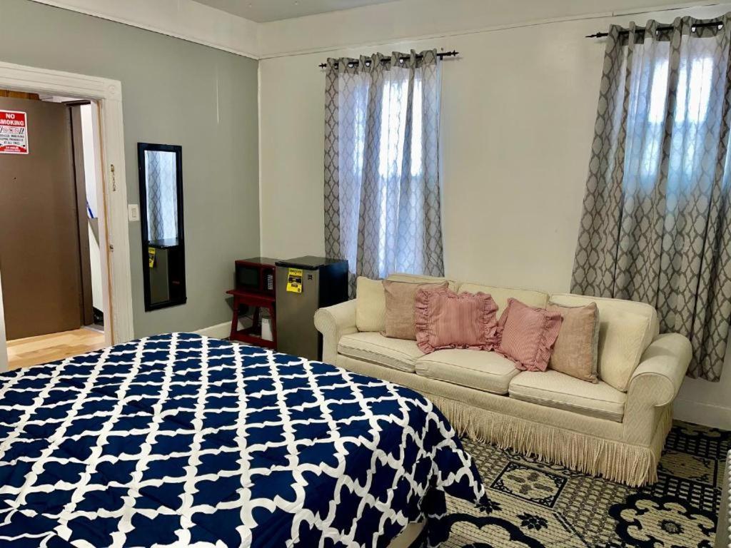 Two Stops To Manhattan, 3 Bedroom Apt In Lic Appartement
