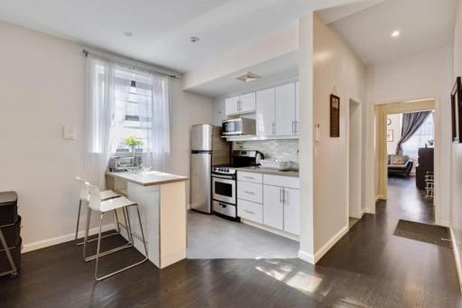 3 Bedroom, Central Location In Manhattan!! Appartement *