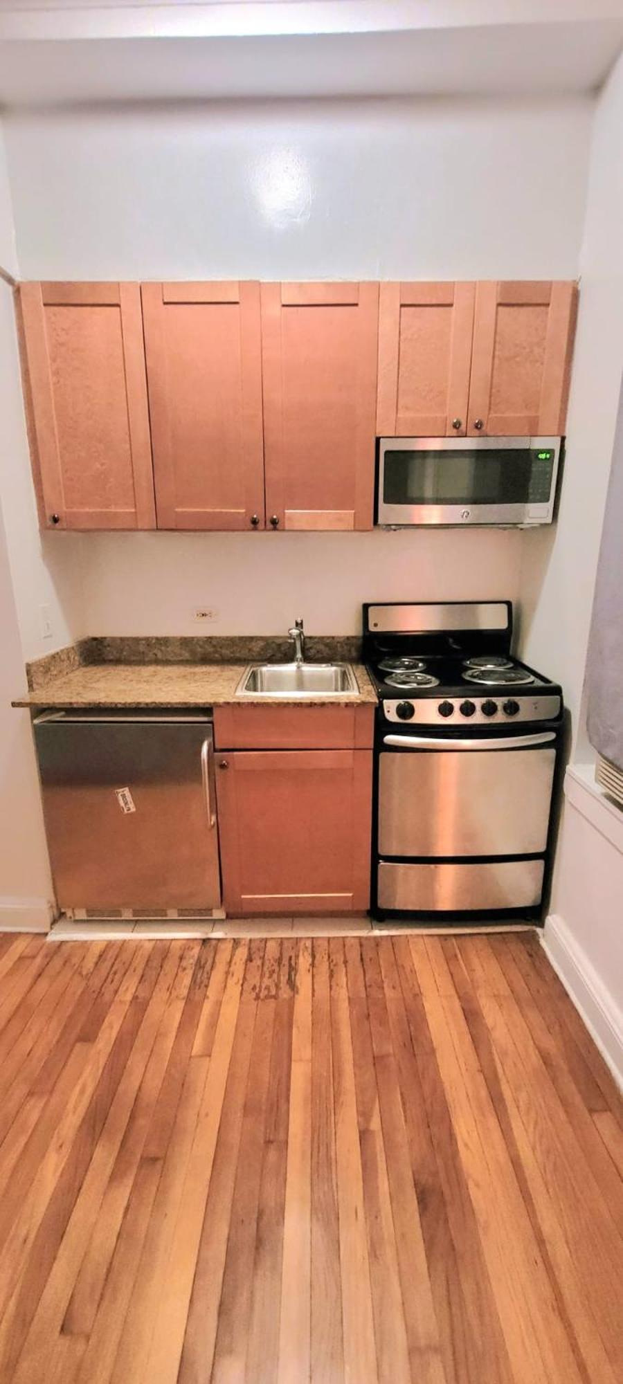Upper East Side 2 Bedrooms Gem Appartement *
