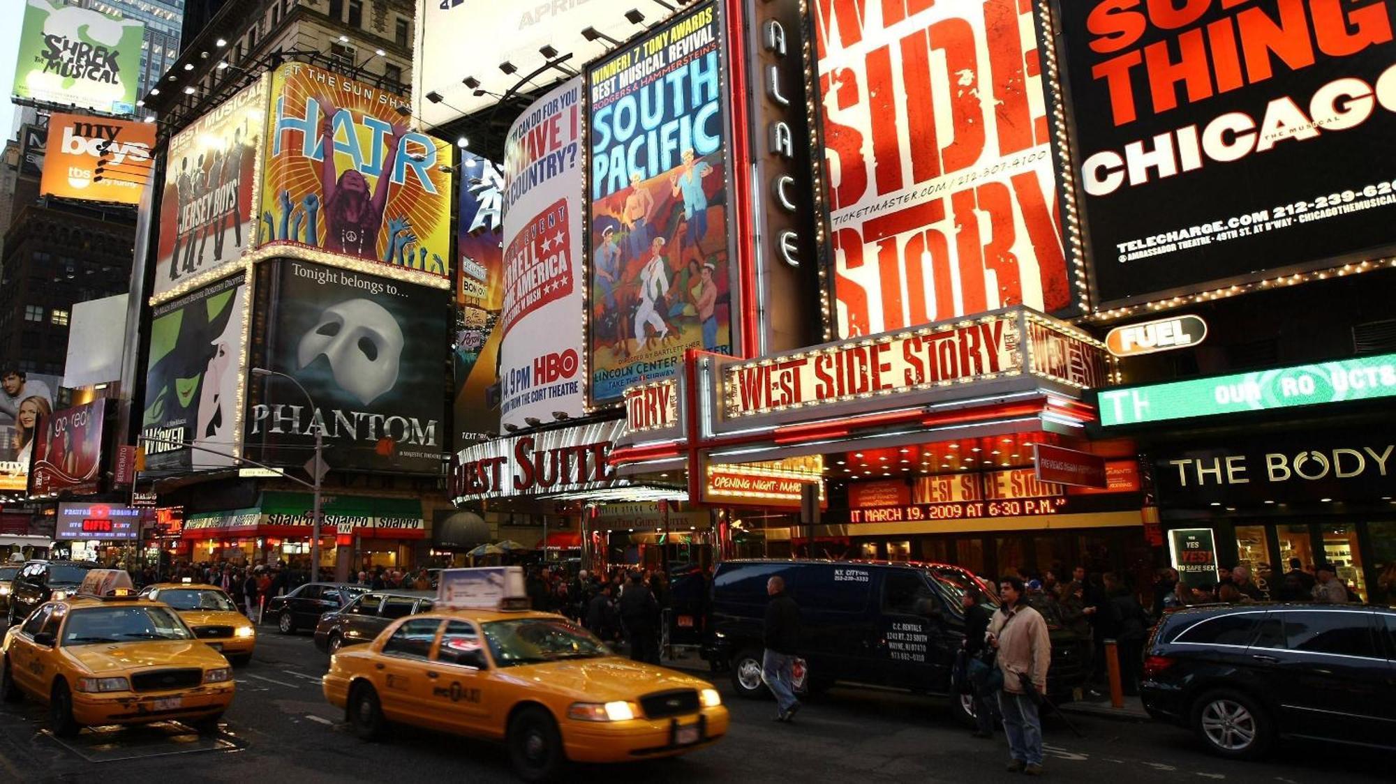 Luxurious In Times Square Nyc - 30-day Min Appartement