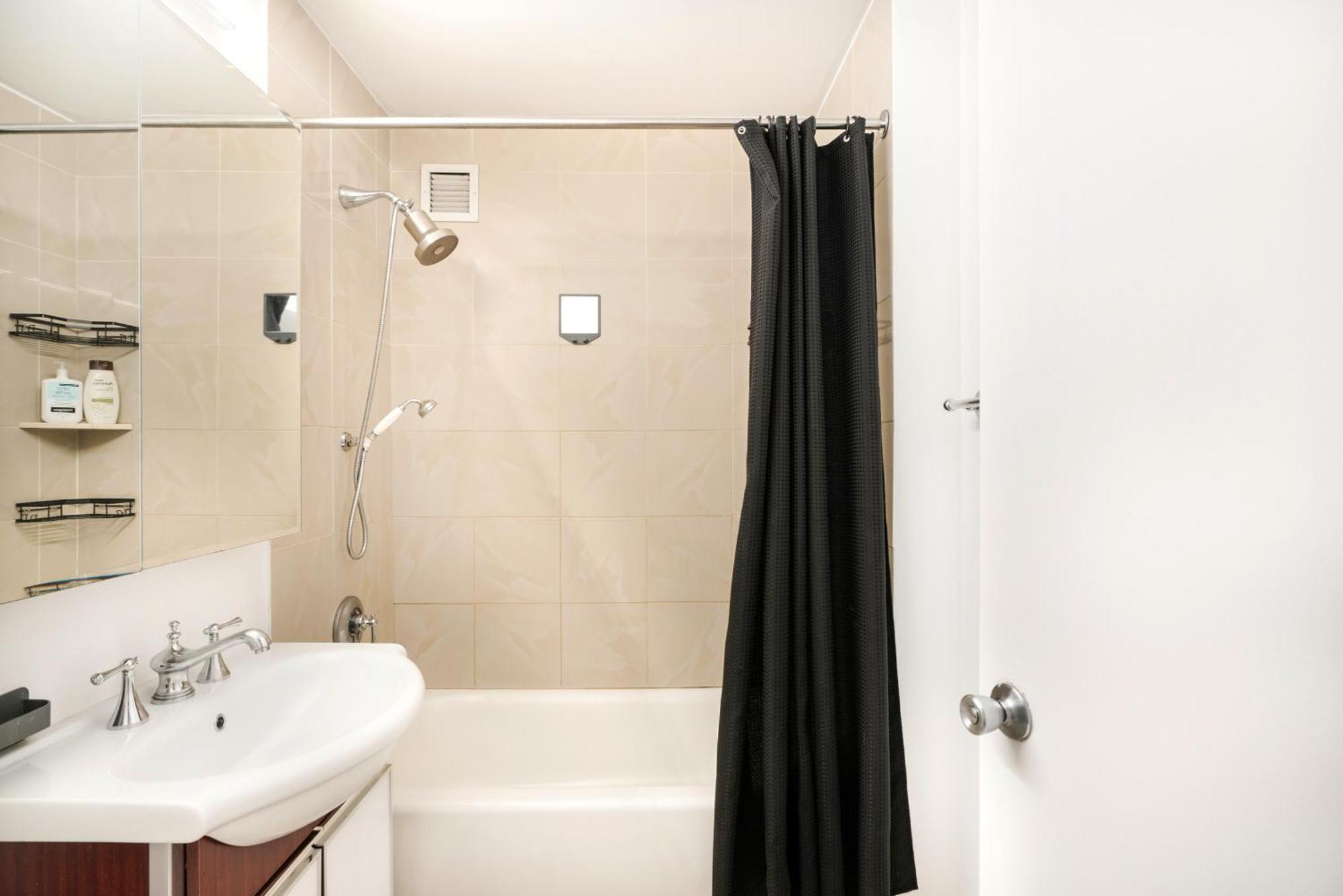 Sleek 1-bedroom In The Financial Dsitrict