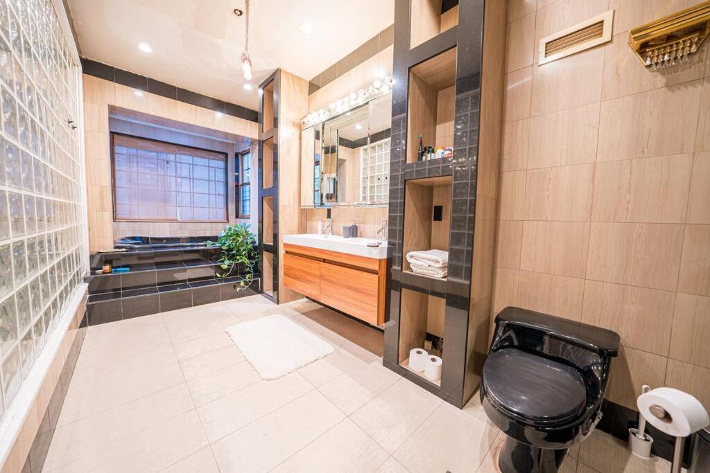 Hébergement de vacances Private Gramercy Townhouse 3br3ba With Terrace *
