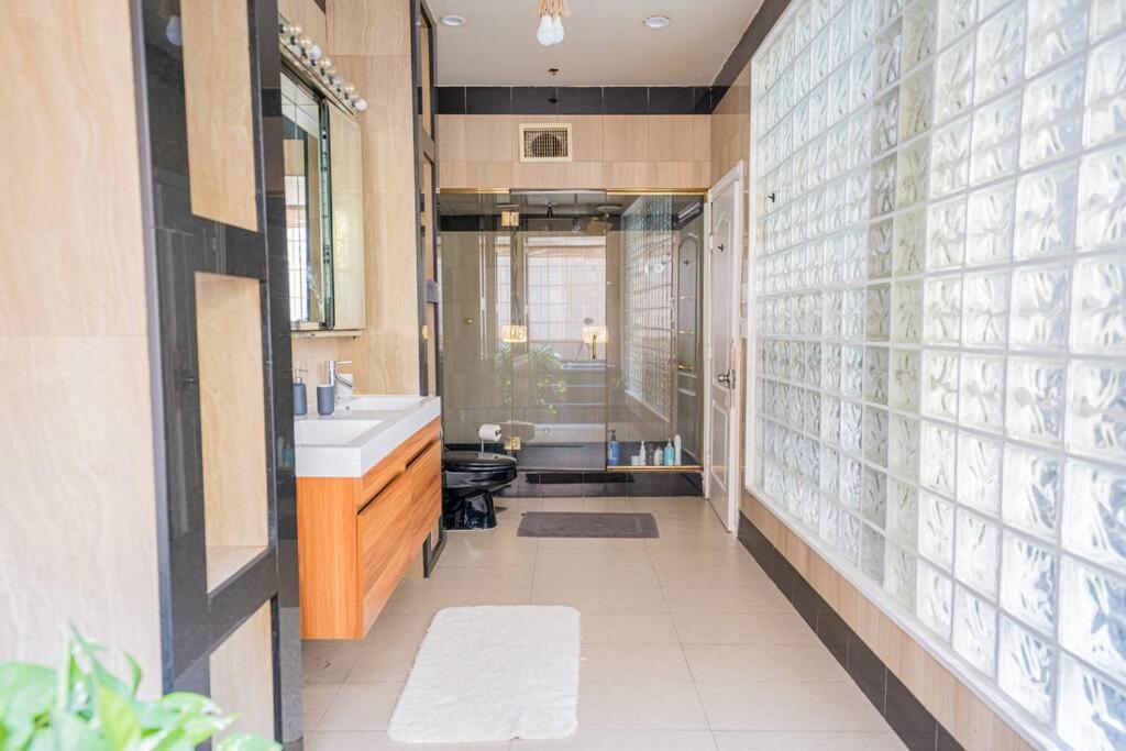 Hébergement de vacances Private Gramercy Townhouse 3br3ba With Terrace *