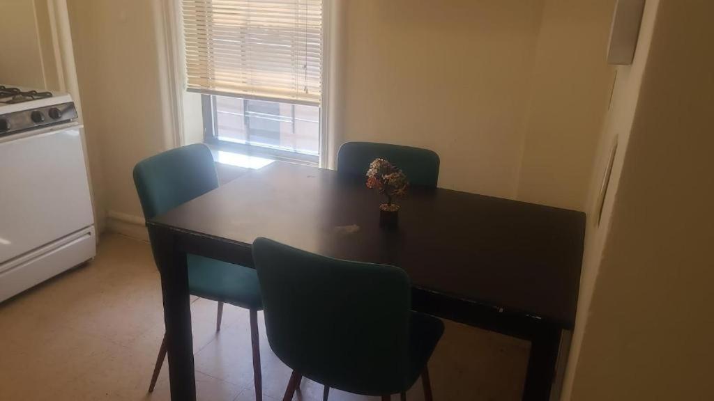 Apartment C1 Crown 3 Bedrooms New York