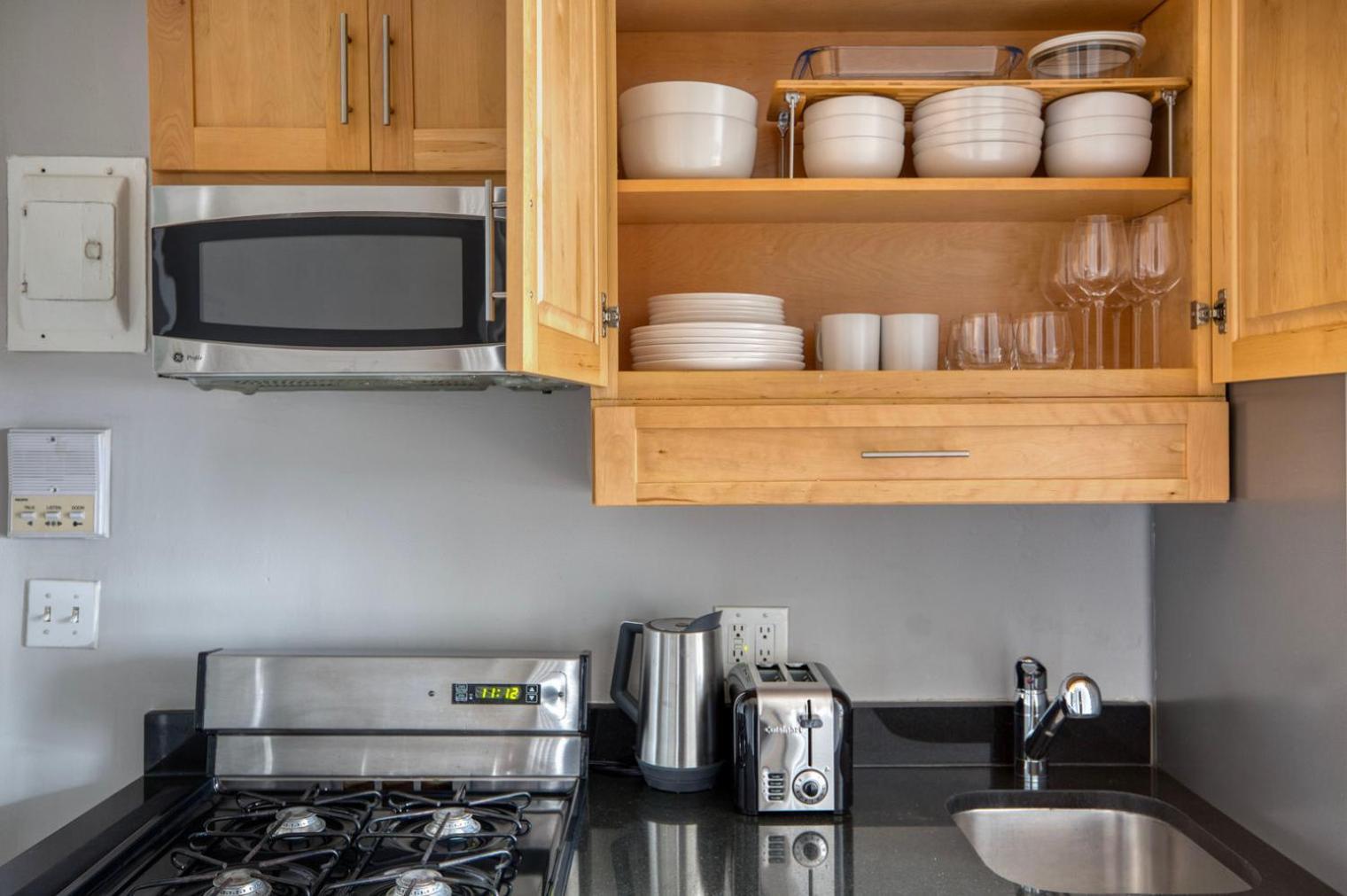 West Village 1br W Terrace Wd Nr Dining Nyc-1397 *