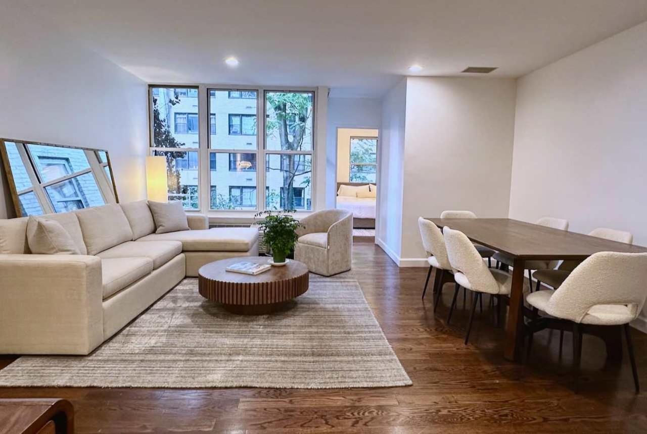 Private Townhome Near Un Nueva York