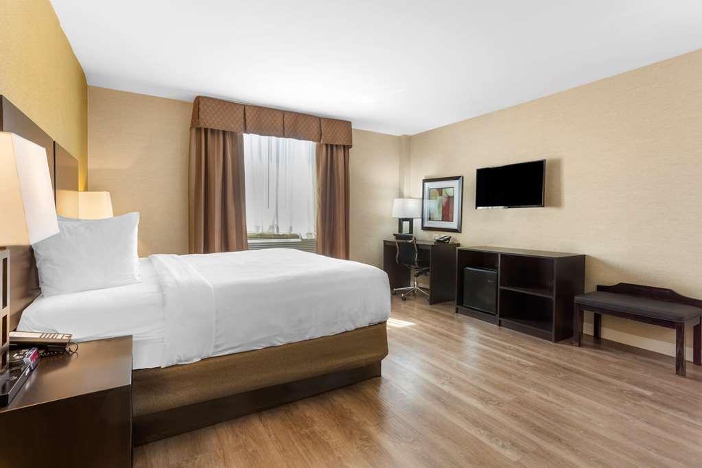 Western Plaza 3* New York City