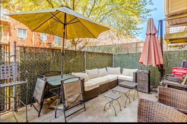 Brooklyn Spacious Space With Private Entrance, Bathroom, & Backyard - Full-kitchen * New York