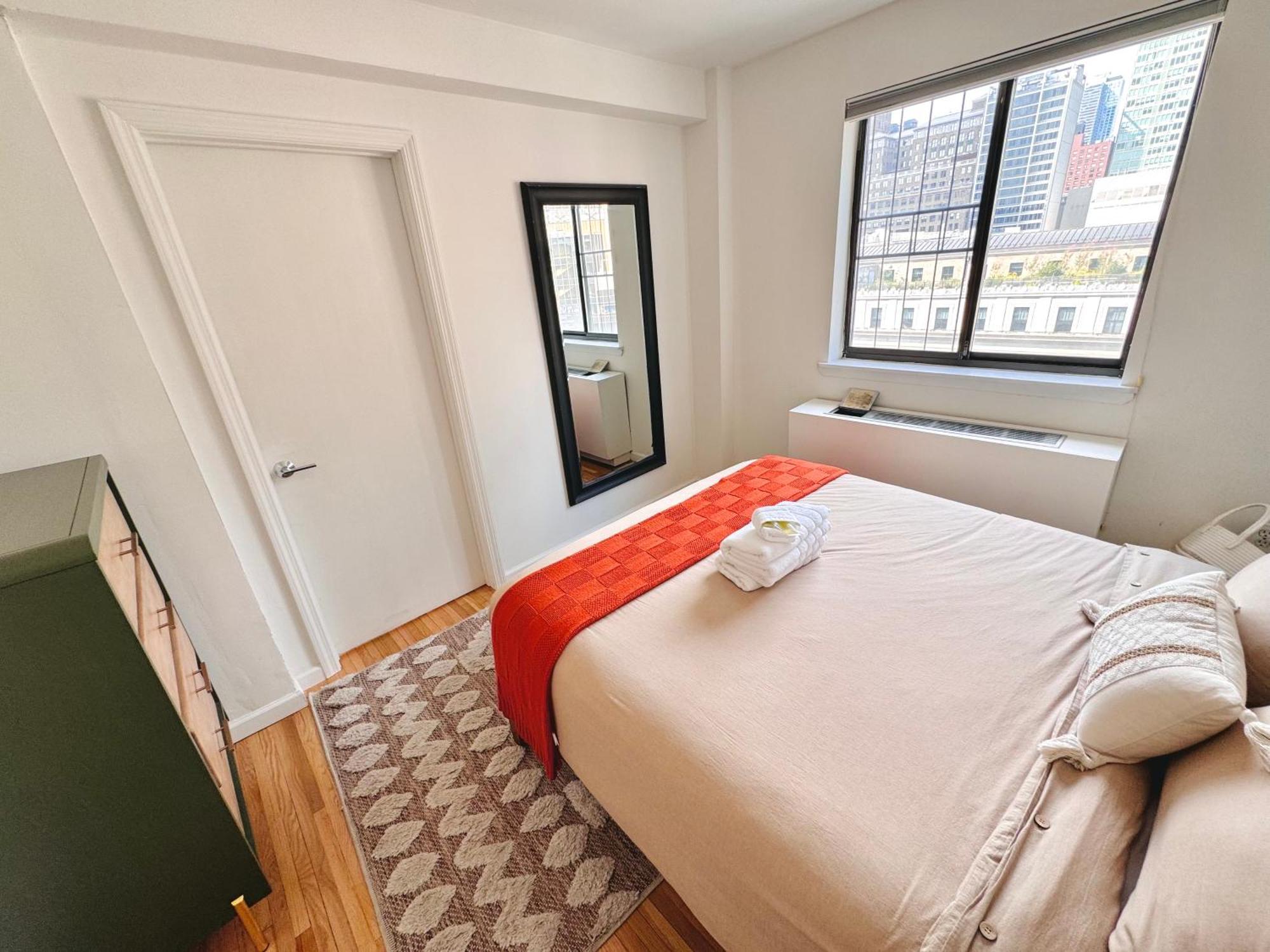 Stylish Duplex Penthouse With Large Outdoor Space Lejlighed