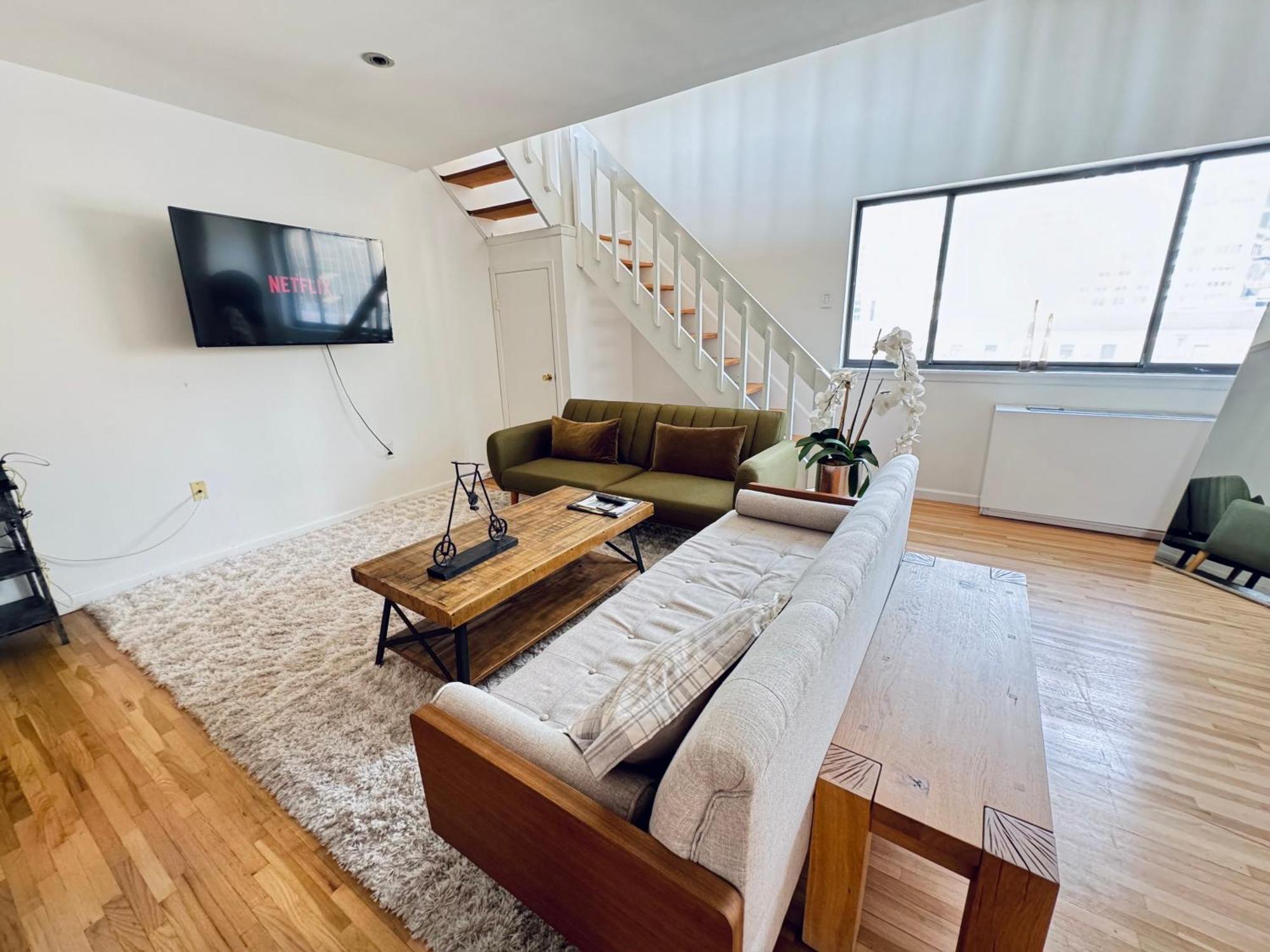 Lejlighed Stylish Duplex Penthouse With Large Outdoor Space *