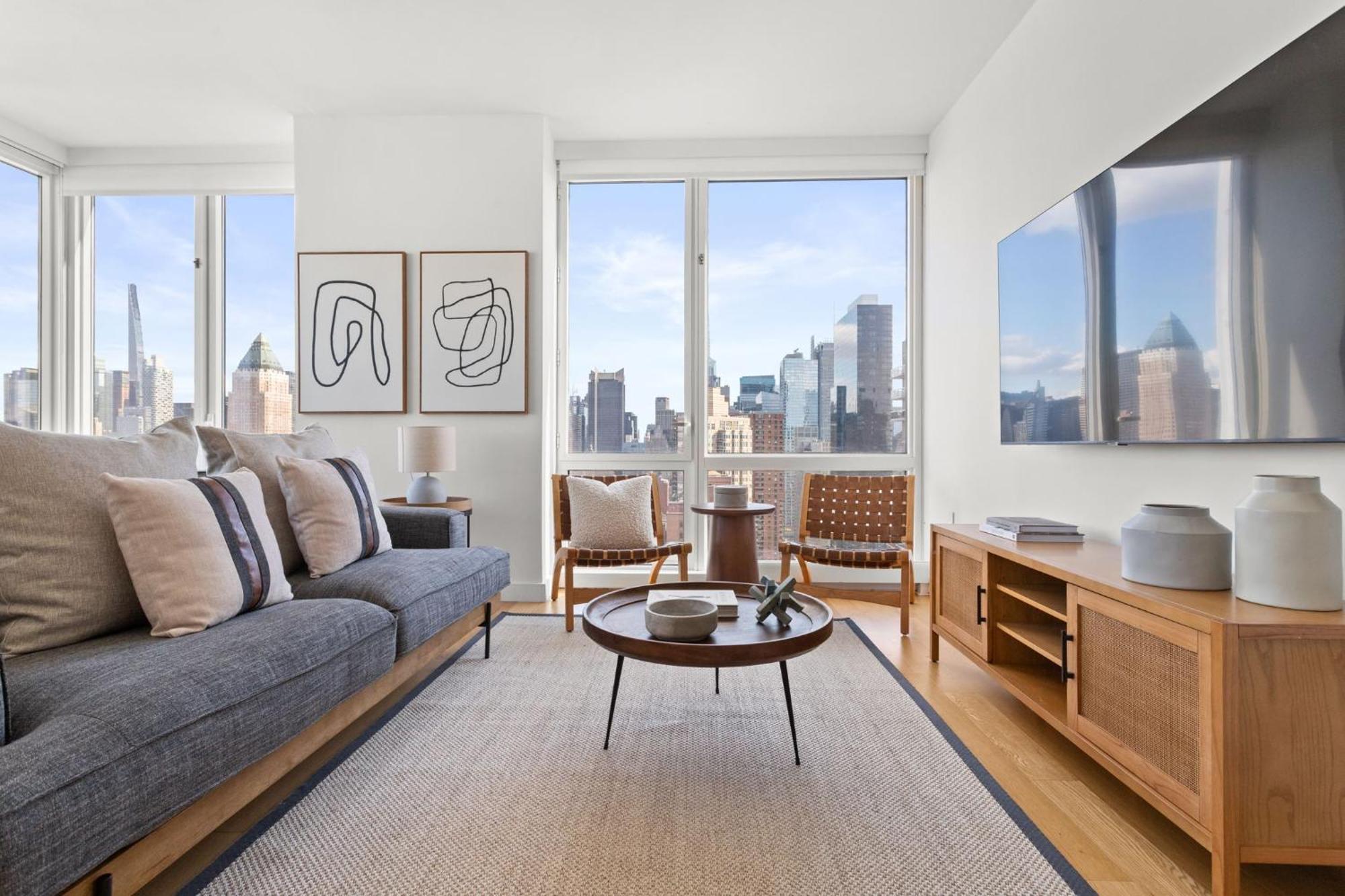 1 Bd Luxury With Stunning Views Appartamento