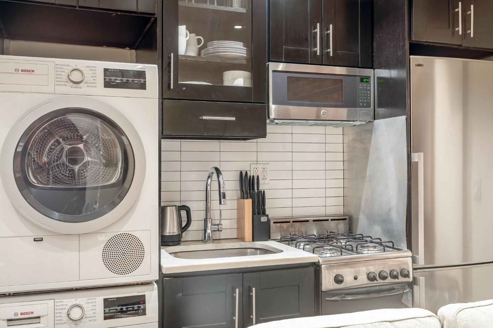 Habitación en casa particular Chic Near 3rd Street Promenade With Shared Bathroom Nueva York