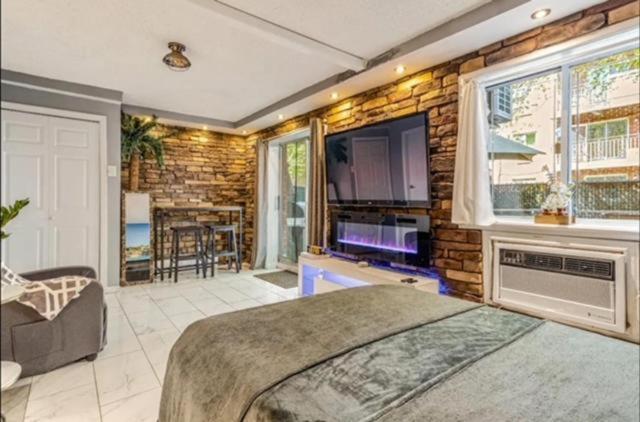 Appartement Brooklyn Spacious Space With Private Entrance, Bathroom, & Backyard - Full-kitchen *
