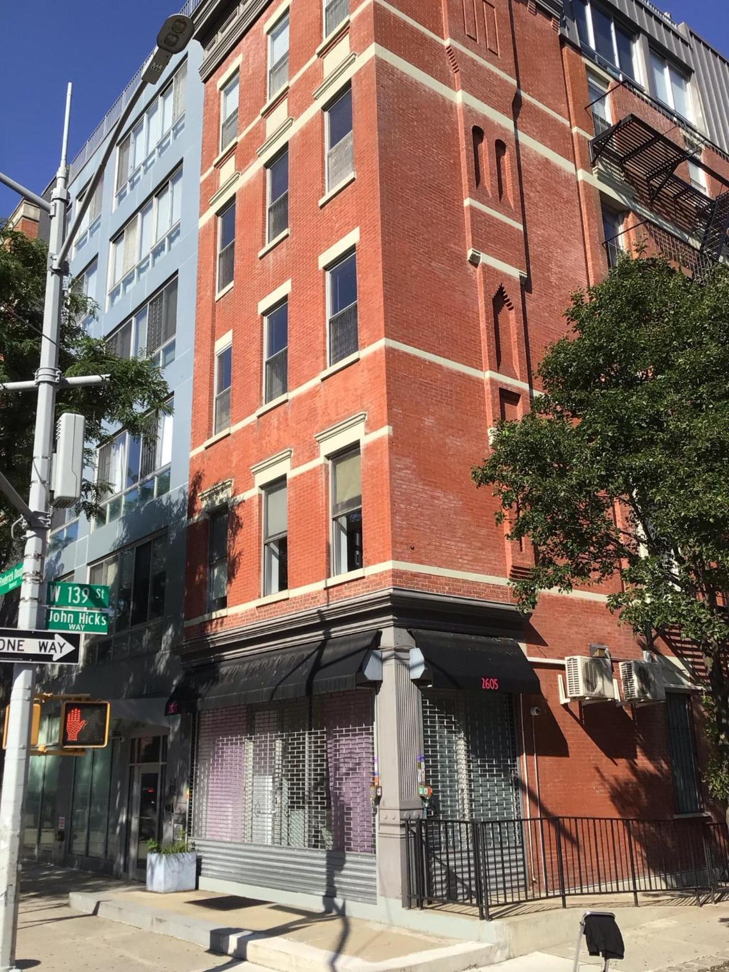 Beautiful Strivers Row, Harlem * New York