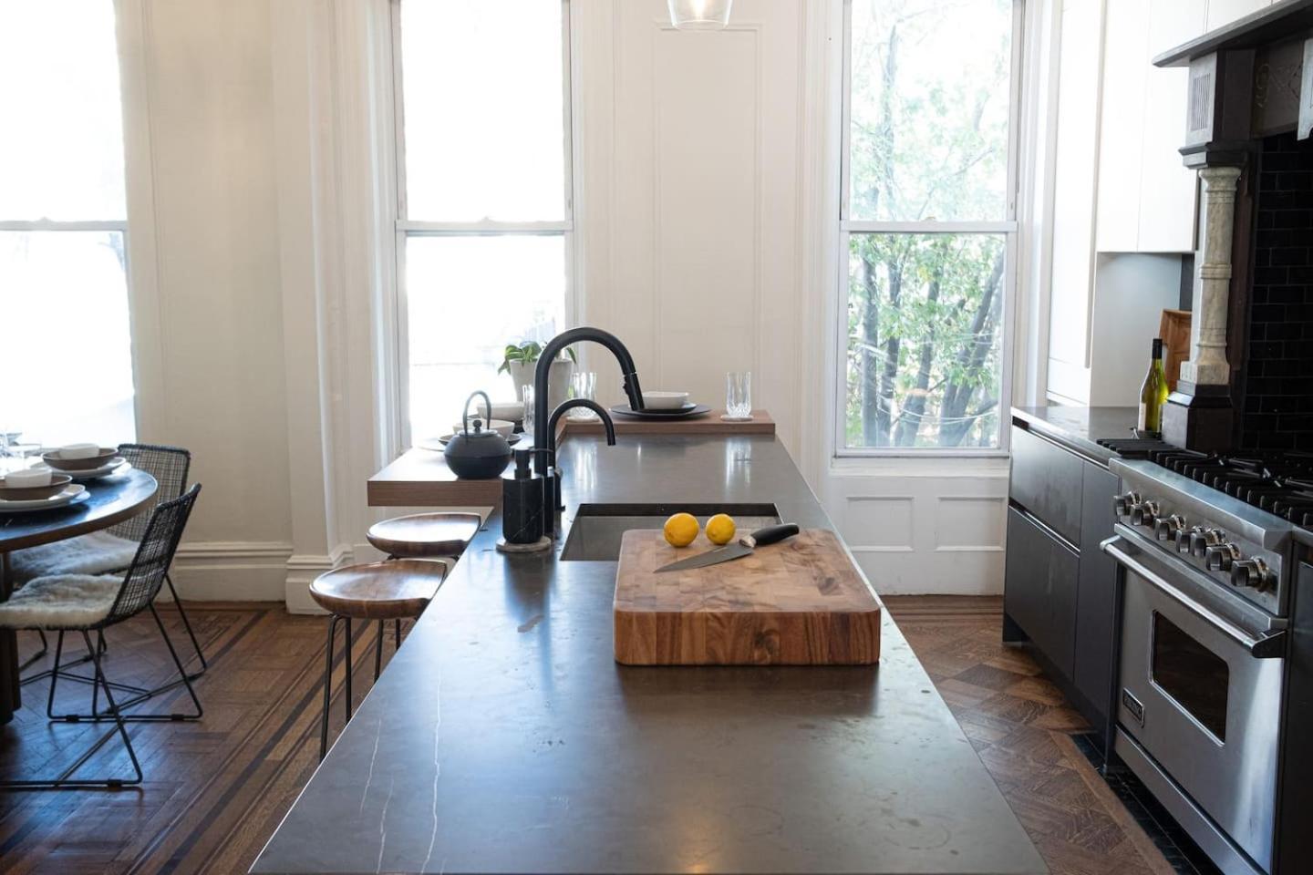 Two Story Luxury Brooklyn Brownstone Apartamento *