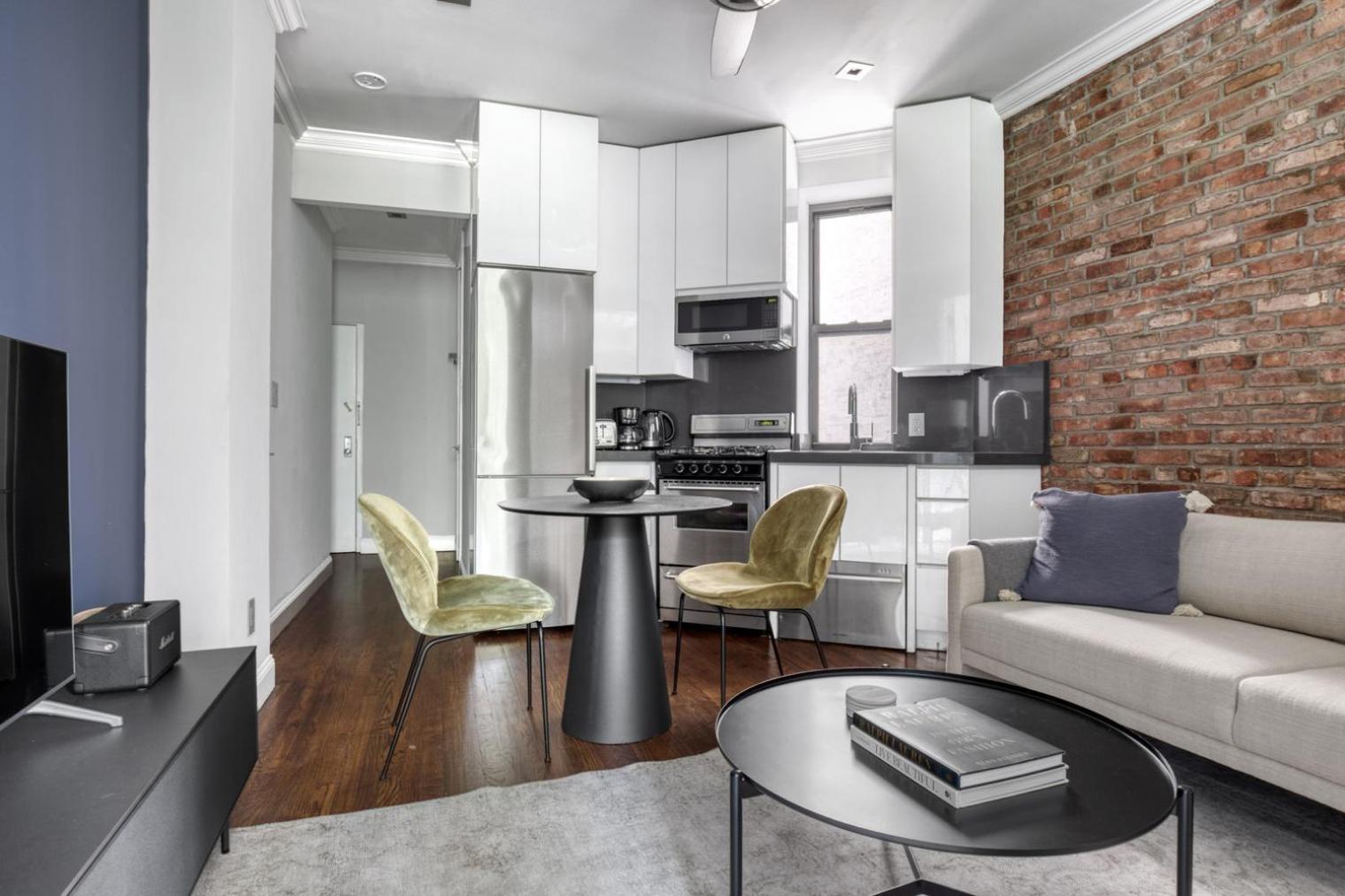 Stunning Nolita 1br W Wd Nr Soho Nyc-805 *