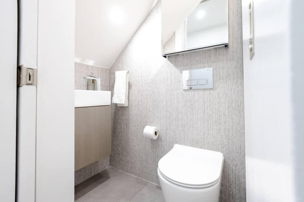 170-g 3br Duplex With Outdoor Space East Village Appartement New York