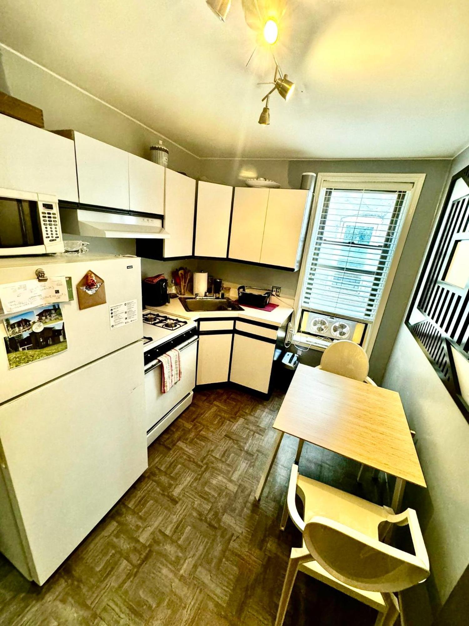 2 Bedrooms Flat 5 Minutes From Times Square *