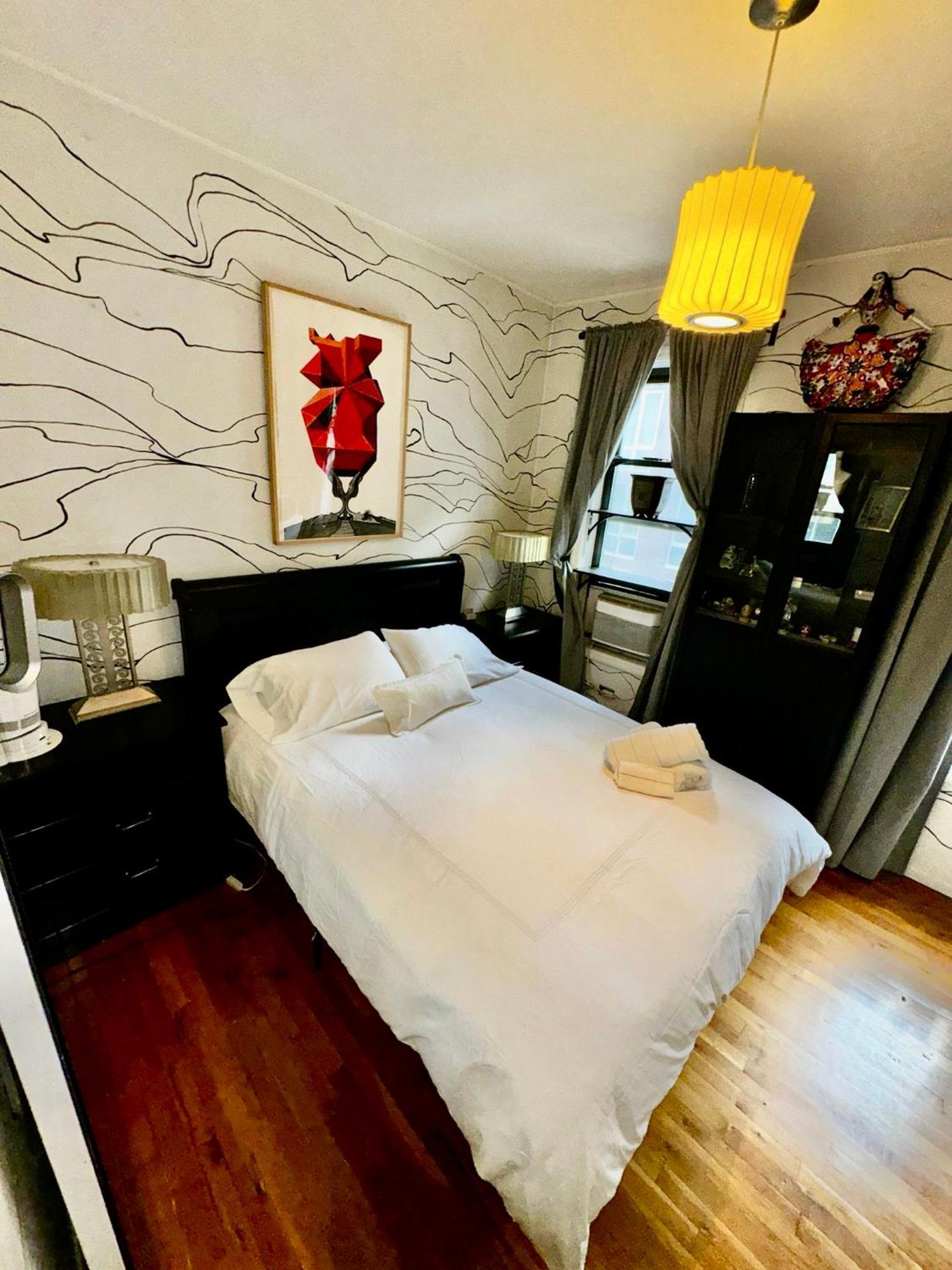 2 Bedrooms Flat 5 Minutes From Times Square
