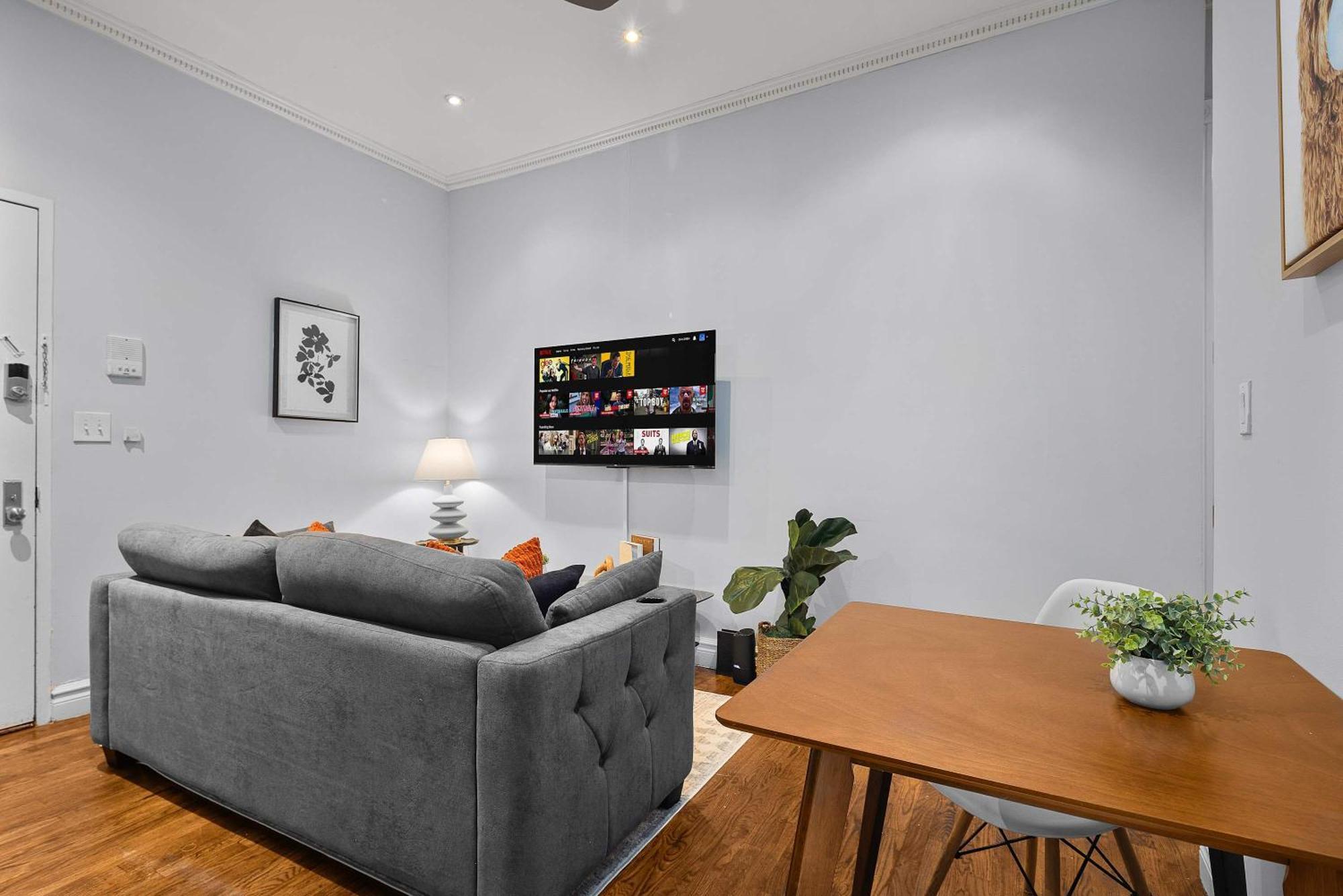 Trendy Nolita With Eclectic Style * New York