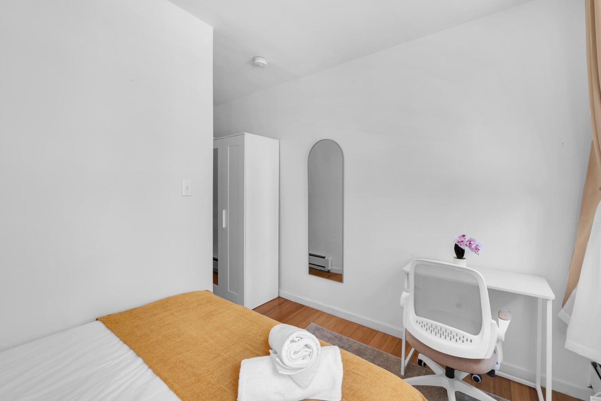Gorgeous 4 Bedroom 2 Bathroom Nyc Appartement *