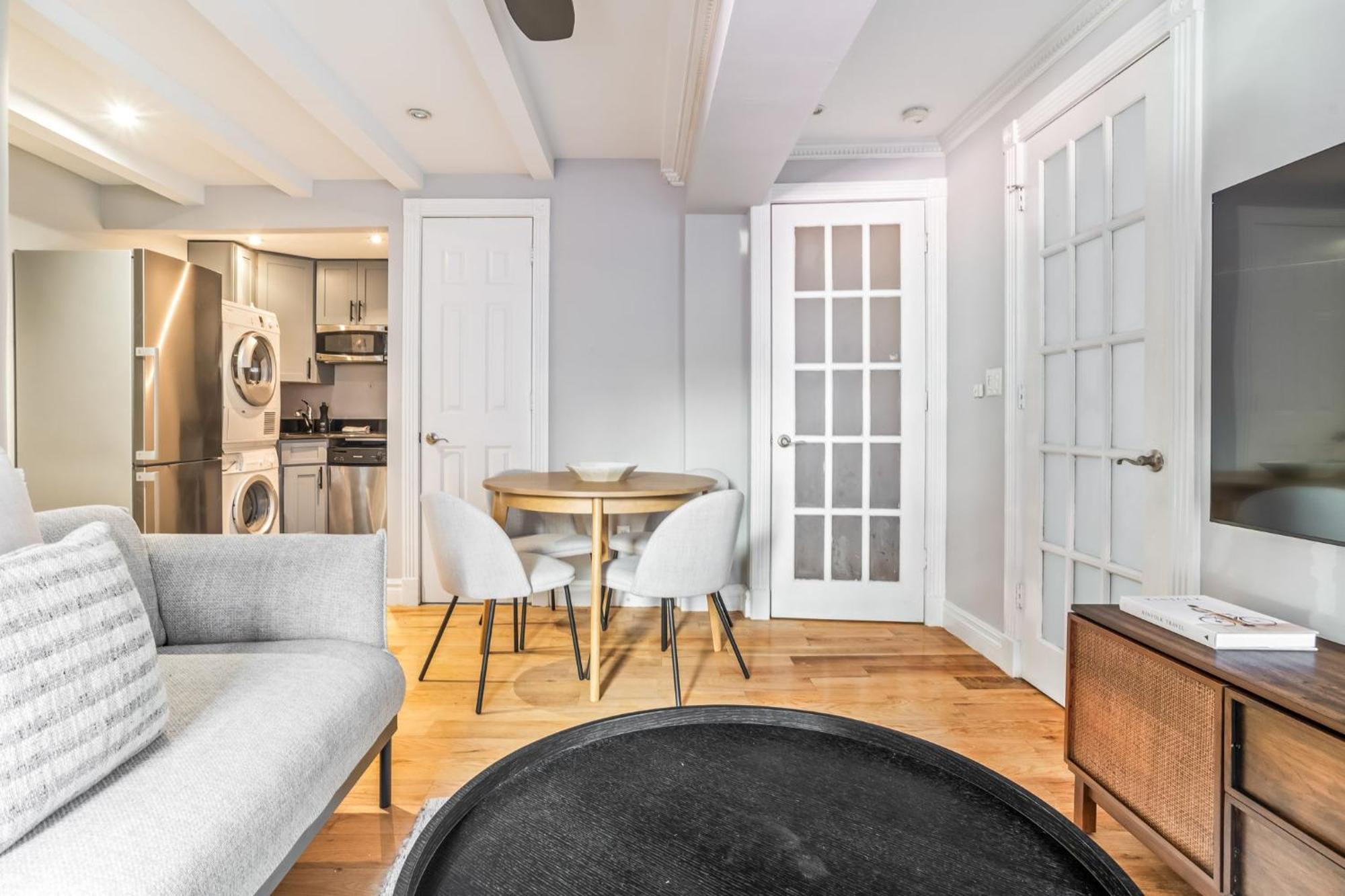 Stylish Midtown 2bed 1bth In The Heart Of Midtown Manhattan