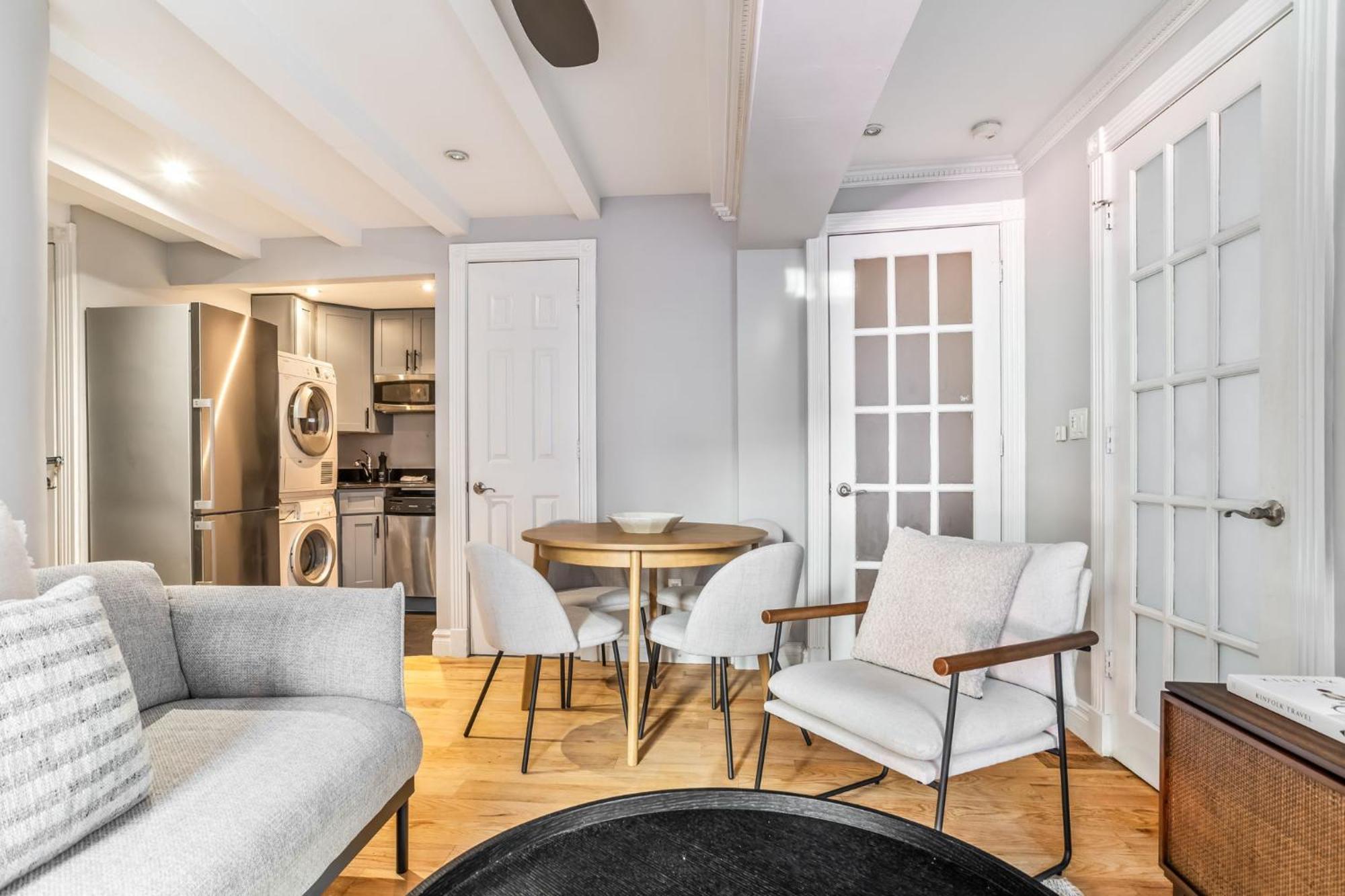 Stylish Midtown 2bed 1bth In The Heart Of Midtown Manhattan * New York