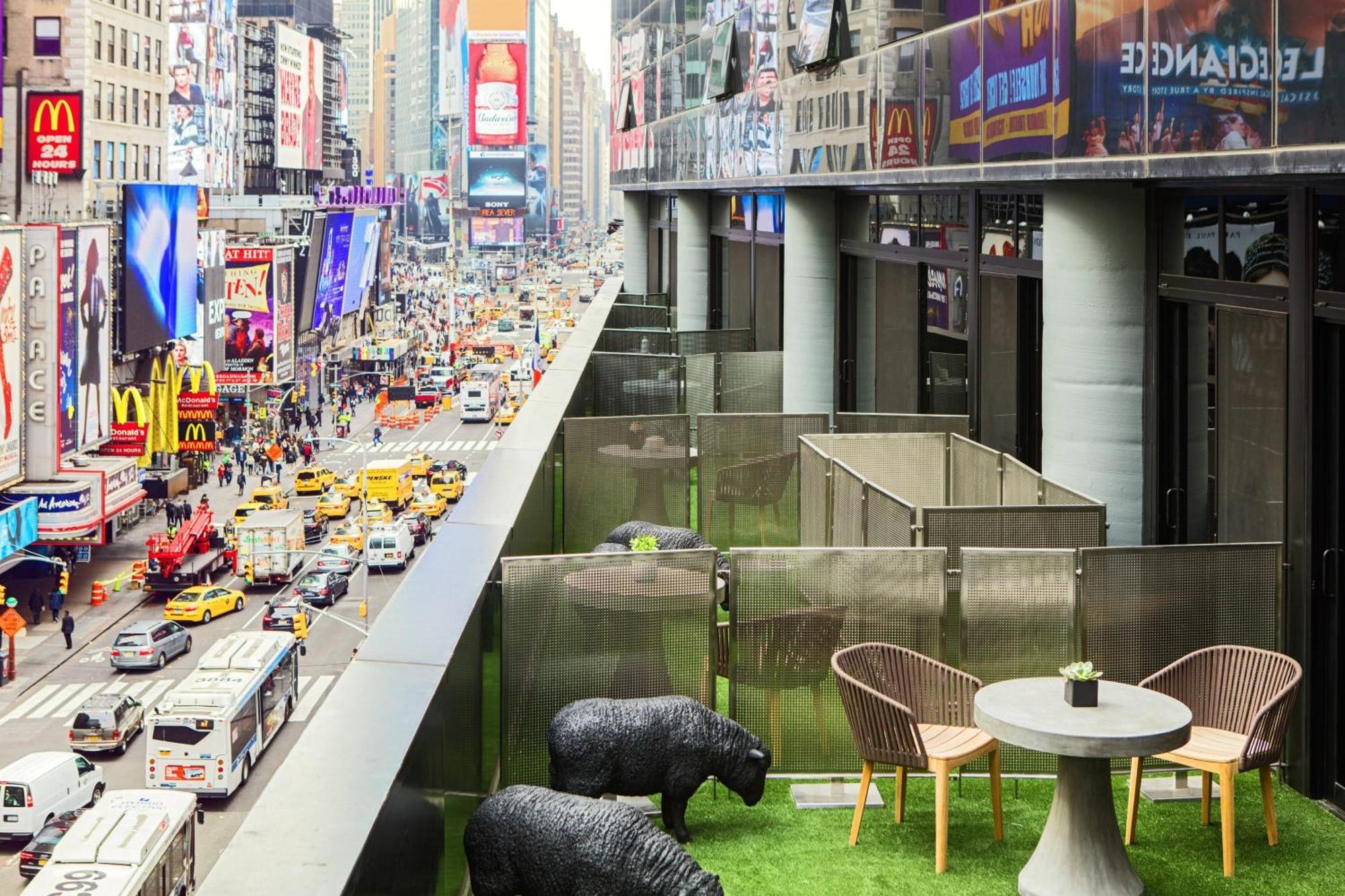 Renaissance Times Square 4*