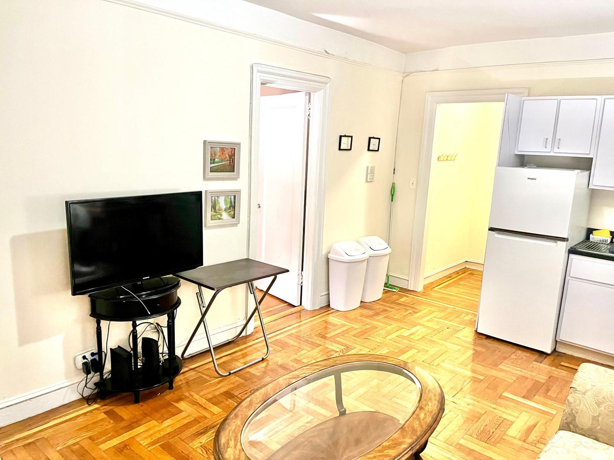 By Month In Manhattan Appartement *